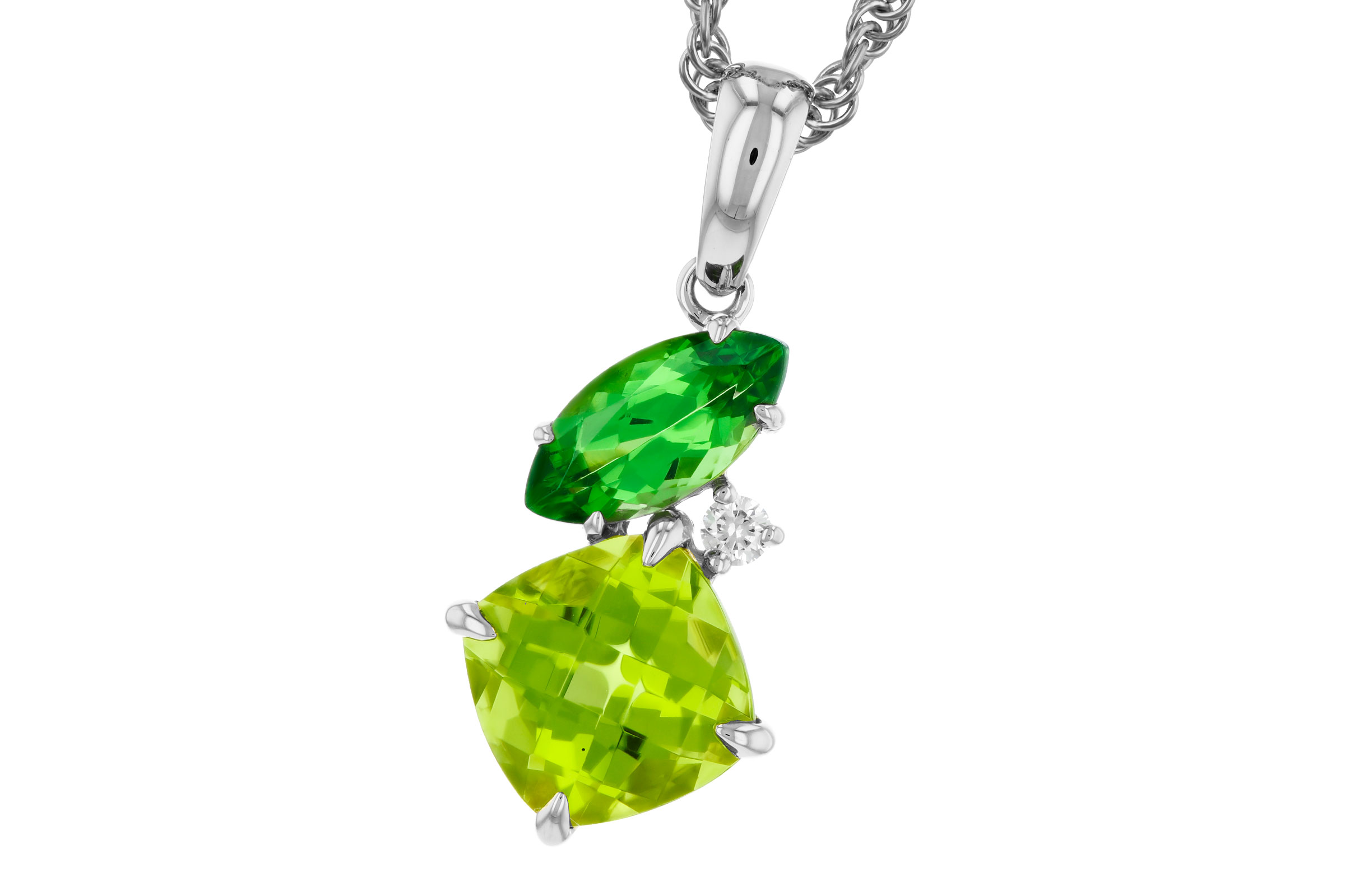 C294-48840: NECKLACE 1.97 TW SEMI-PREC (PER,TSAV) 2.00 TGW