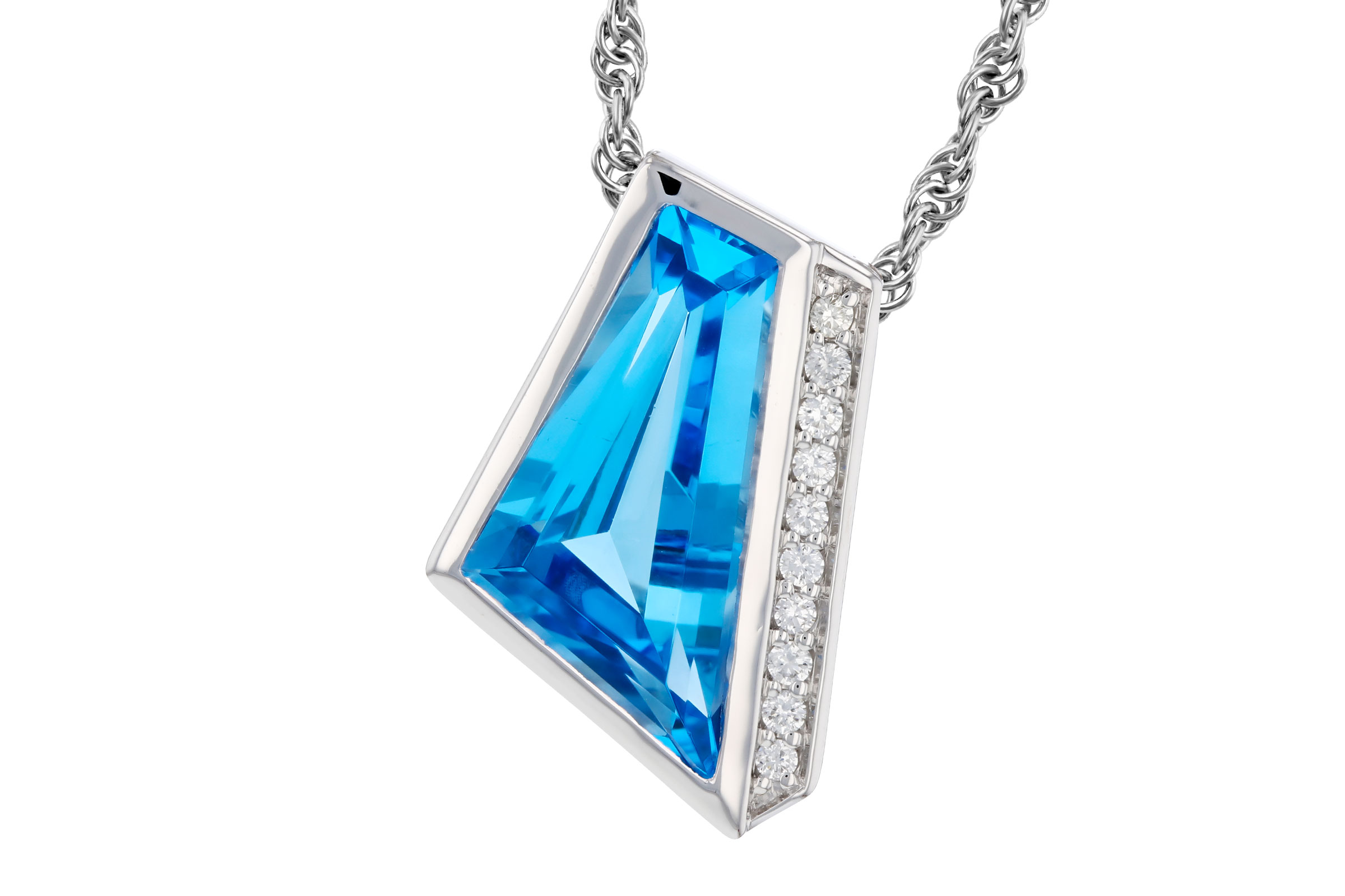 M294-47958: NECKLACE 2.42 SWISS BLUE TOPAZ 2.46 TGW